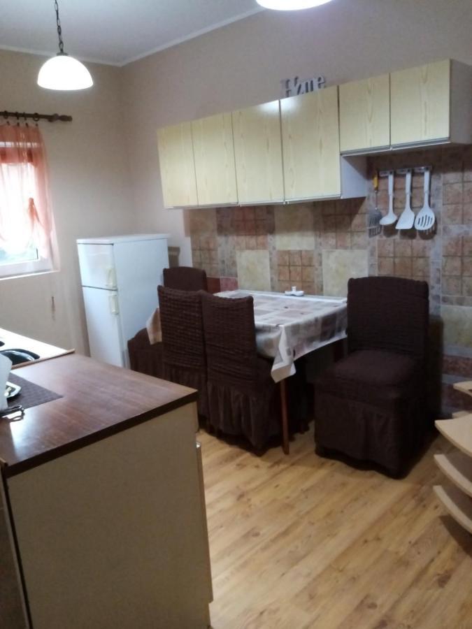 Mega Apartment Subotica Rum bild